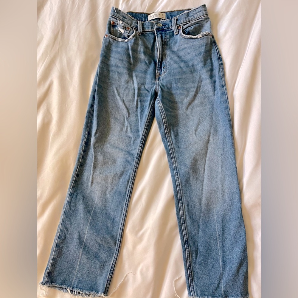 Abercrombie Ultra High Rise Ankle Straight Jeans